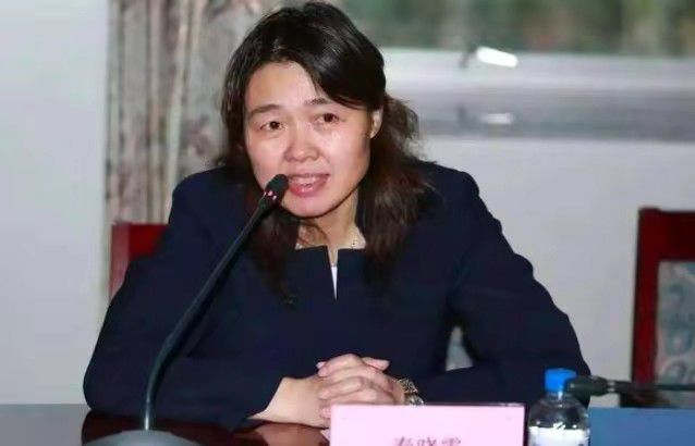 1从“抓特务”到“护国门”荧屏隐蔽战线的二十年进化论回顾国安题材的演变，我们首先绕不开的是那段带有浓郁时代烙印的“反特”记忆。